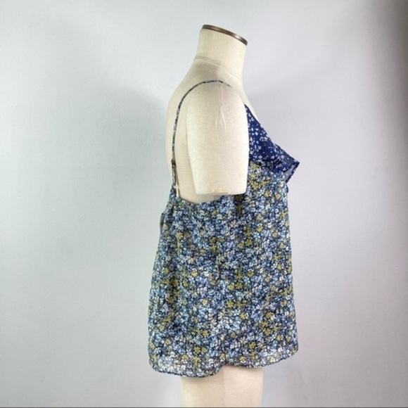NWT Banana Republic Ditsy Floral Blue Spaghetti Strap Tank Top Size medium - Picture 5 of 11